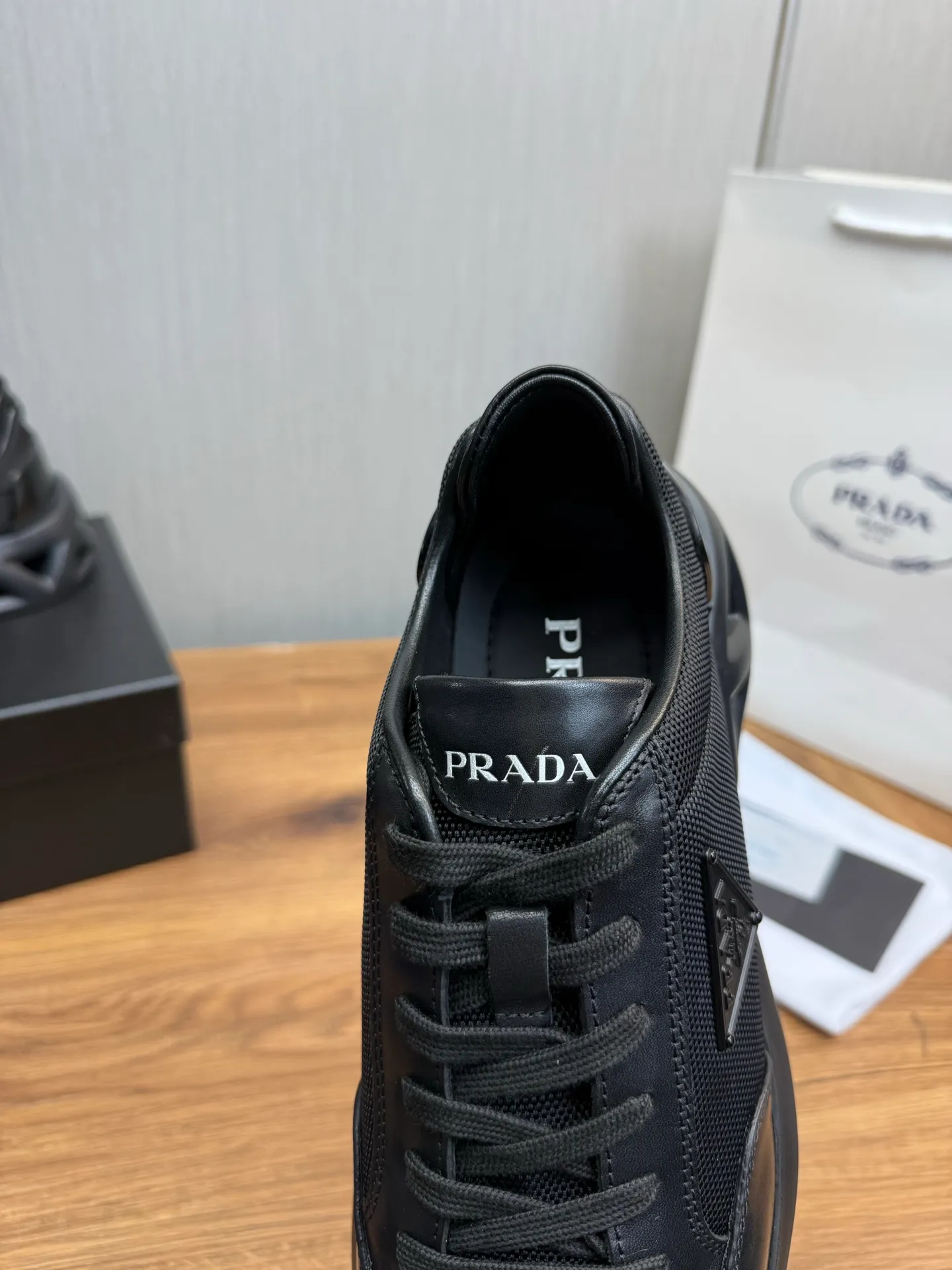 Men's shoes 💰760💰 [PRADA] New models synchronized with the official website, high-quality shipments ✔️Best sellers🔥 Original cowhide + cowhide lining, 1🆚1 replica, original original sole, 38-45 (men's 38.45 custom-made, non-refundable)